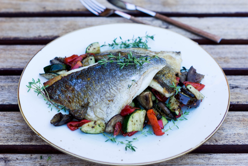 Doradenfilet auf Ratatouille - 360bbq Grill Magazin