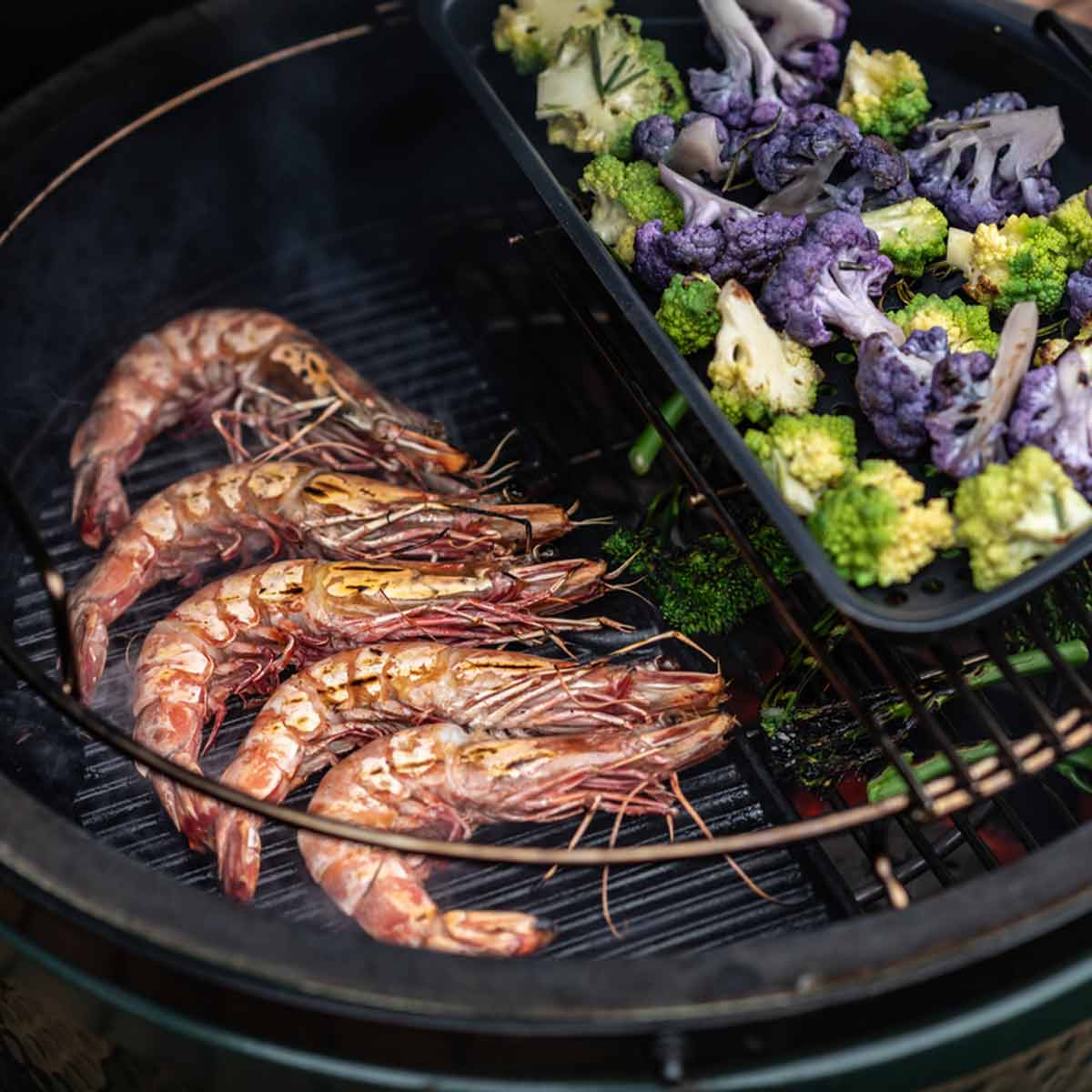 Big Green Egg Gusseisenrost halbrund für M