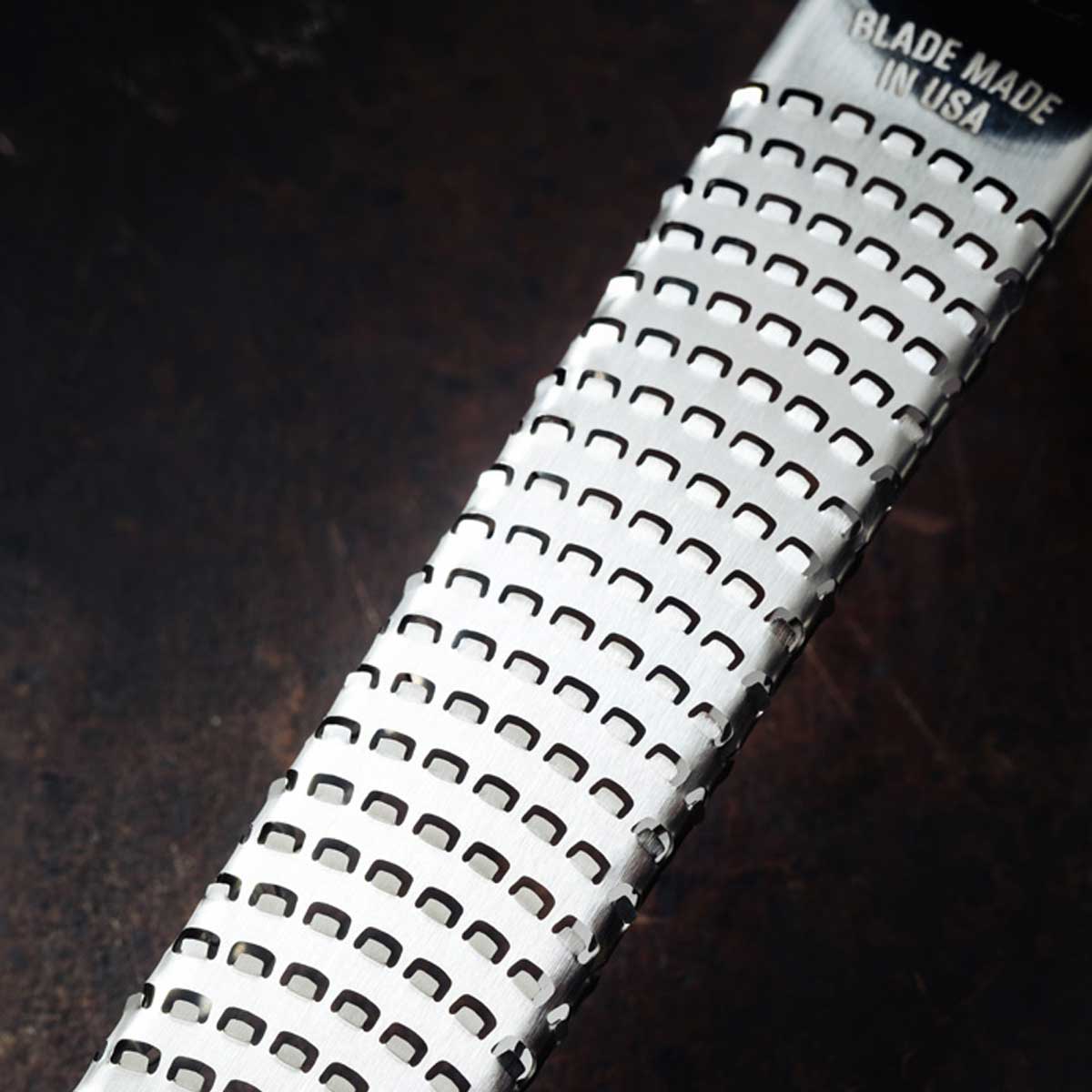 Microplane Premium Reibe / Zester, Altrosa Microplane Premium Reibe / Zester, Altrosa