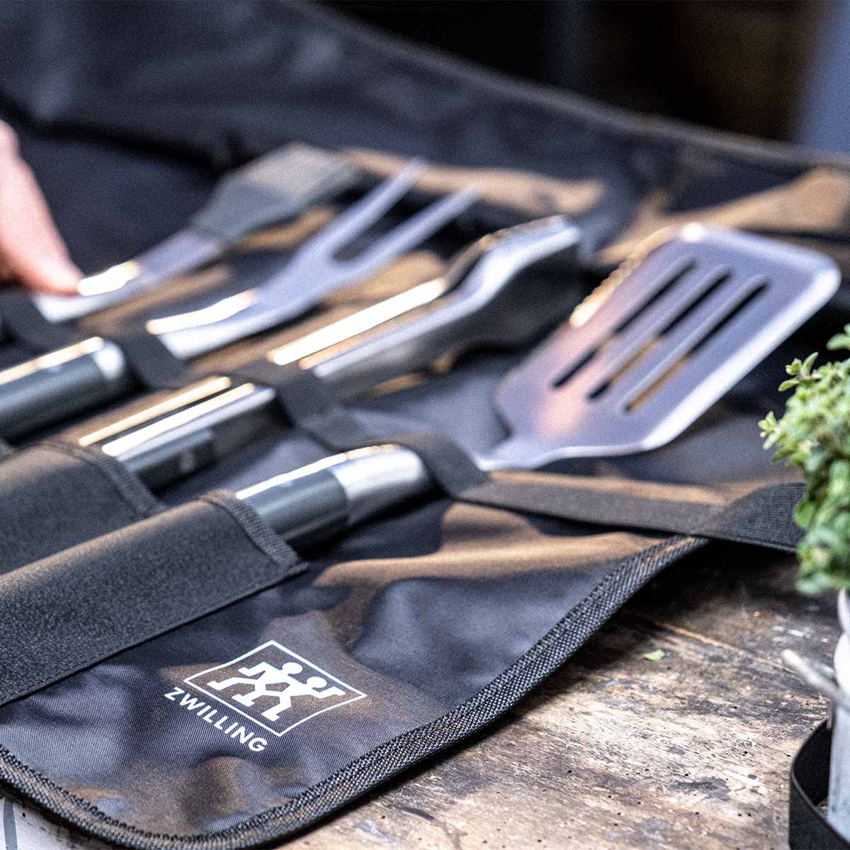 ZWILLING GRILLBESTECK SET, 5-TLG, EDELSTAHL Anwendung