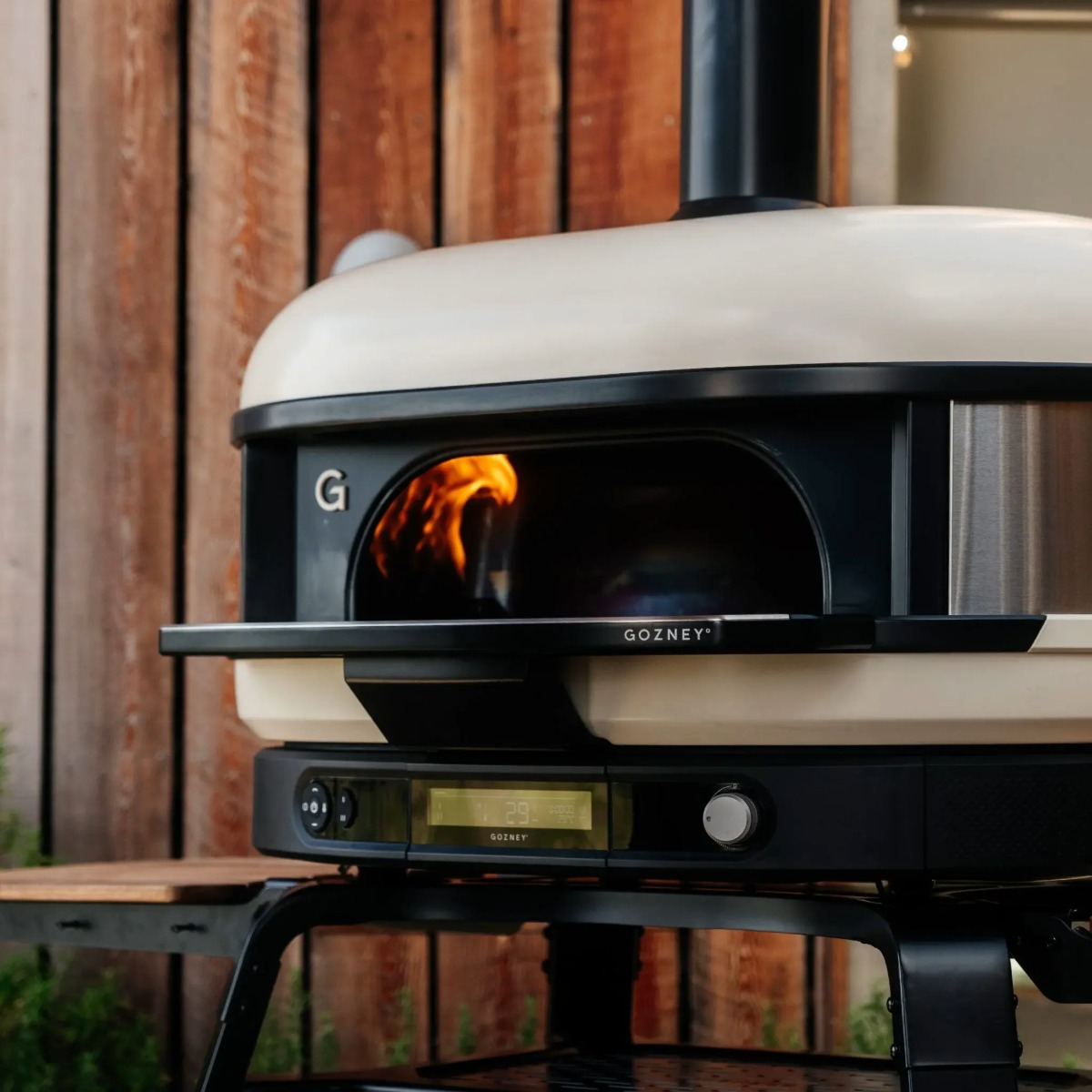 Gozney Dome (Gen 2) Frontablage Frontablage an weißem Pizzaofen