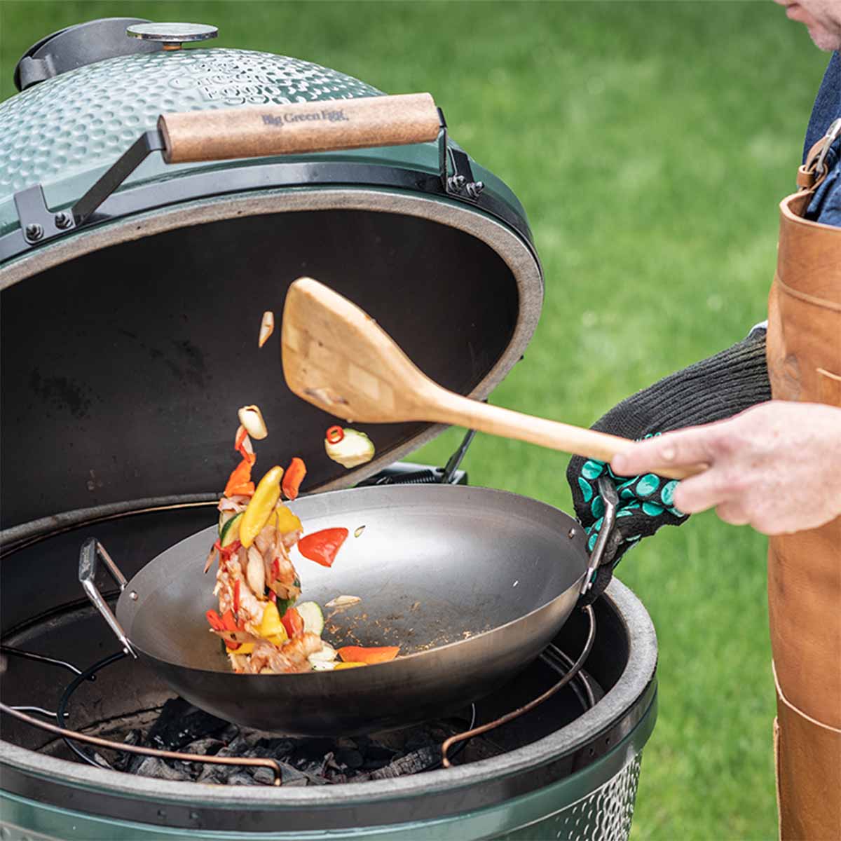 Big Green Egg Grill-Wok aus Kohlenstoffstahl Big Green Egg Grill-Wok aus Kohlenstoffstahl