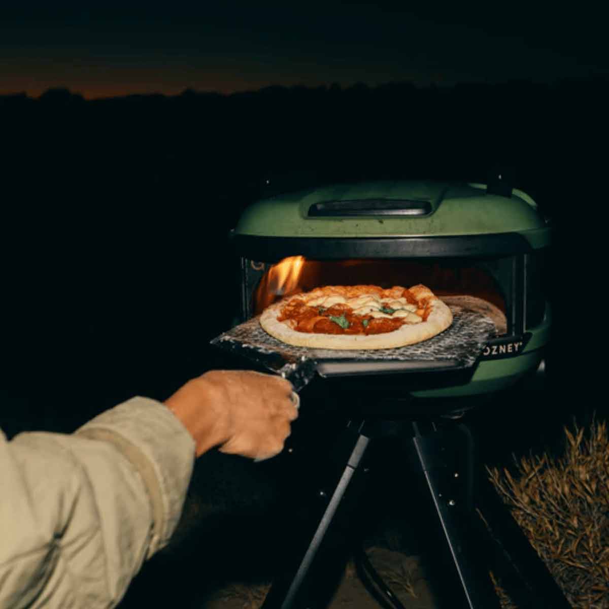 Gozney Tread Off Black - Peak Bundle mit Gozney Venture Pizzaschieber 12"