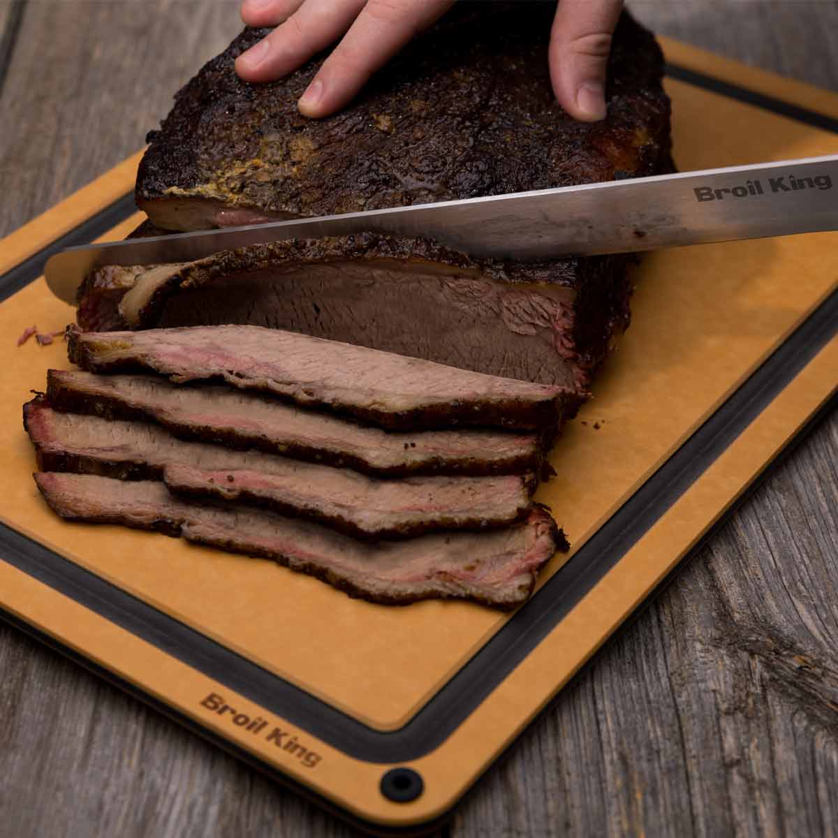 Broil King Tranchiermesser zum Bratenschneiden Broil King Tranchiermesser zum Bratenschneiden