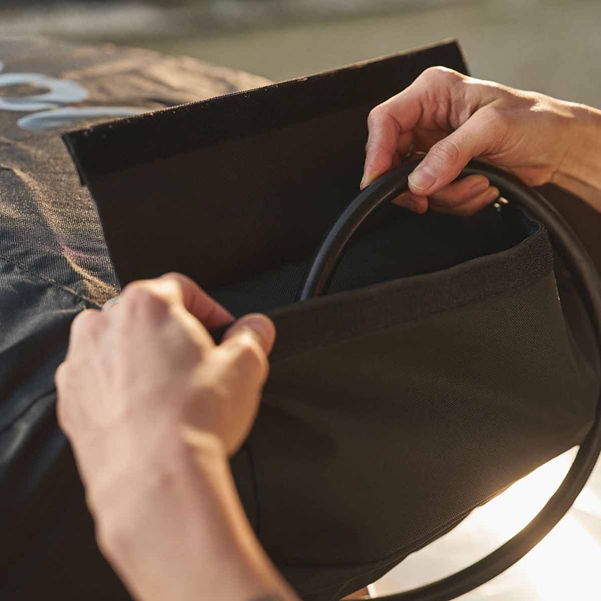 Ooni Abdeckhaube für Pizzaofen Koda 2 Pro, Seitentasche zum Verstauen von Druckregler und Gasschlauch