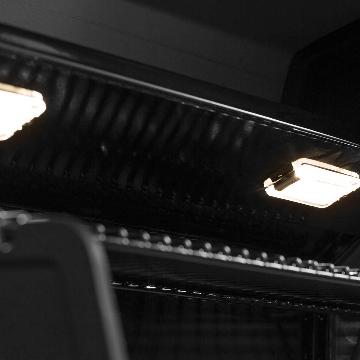 Broil King Imperial 690 IR inkl. Drehspieß, Schwarz, 2022 Licht Broil King Imperial 690 IR inkl. Drehspieß, Schwarz, 2022 Licht