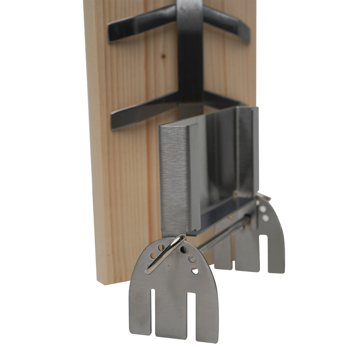 SANTOS Flammlachshalter aus Edelstahl inkl. Flammlachsbrett aus Zedernholz SANTOS Flammlachshalter aus Edelstahl inkl. Flammlachsbrett aus Zedernholz