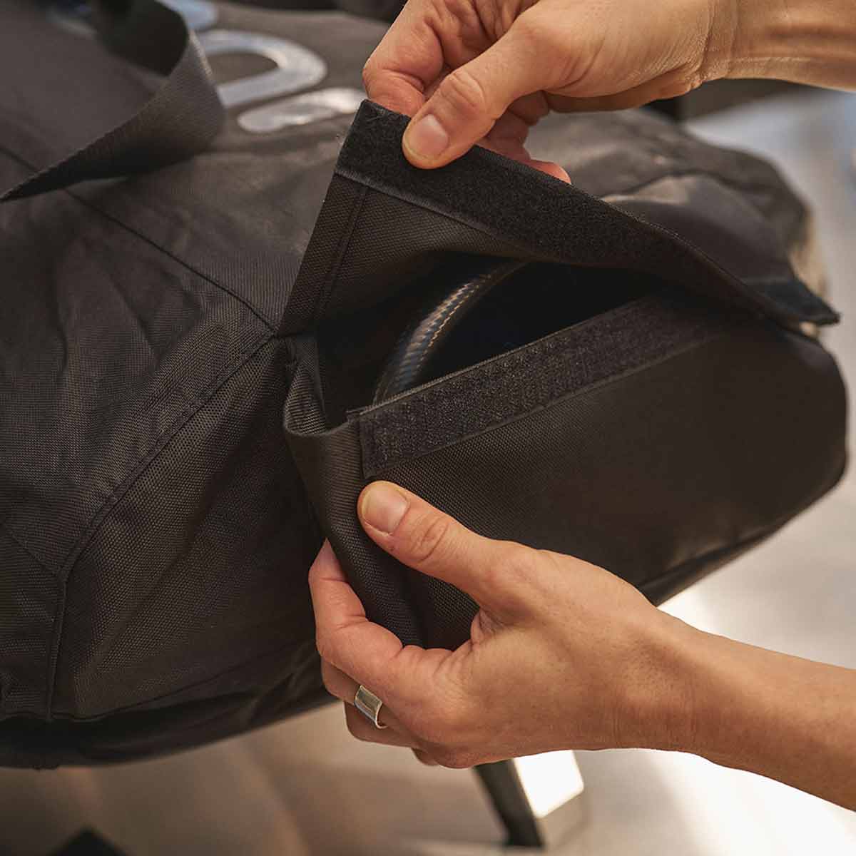 Ooni Transport-Abdeckhaube für Koda 2, zusätzliche Außentasche zum Verstauen von Druckregler und Gasschlauch