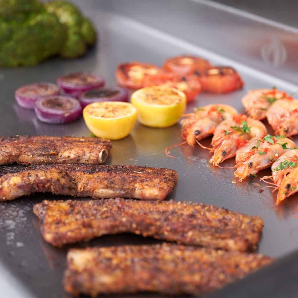 Napoleon Einbau Plancha 700-Series 32 Zoll | Edelstahl Napoleon Einbau Plancha 700-Series 32 Zoll | Edelstahl