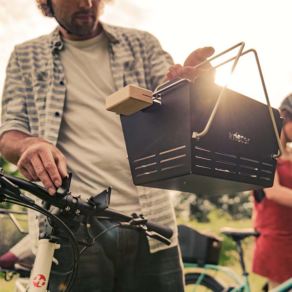 Knister Grill Fahrradhalterung Edelstahl Knister Grill Fahrradhalterung Edelstahl