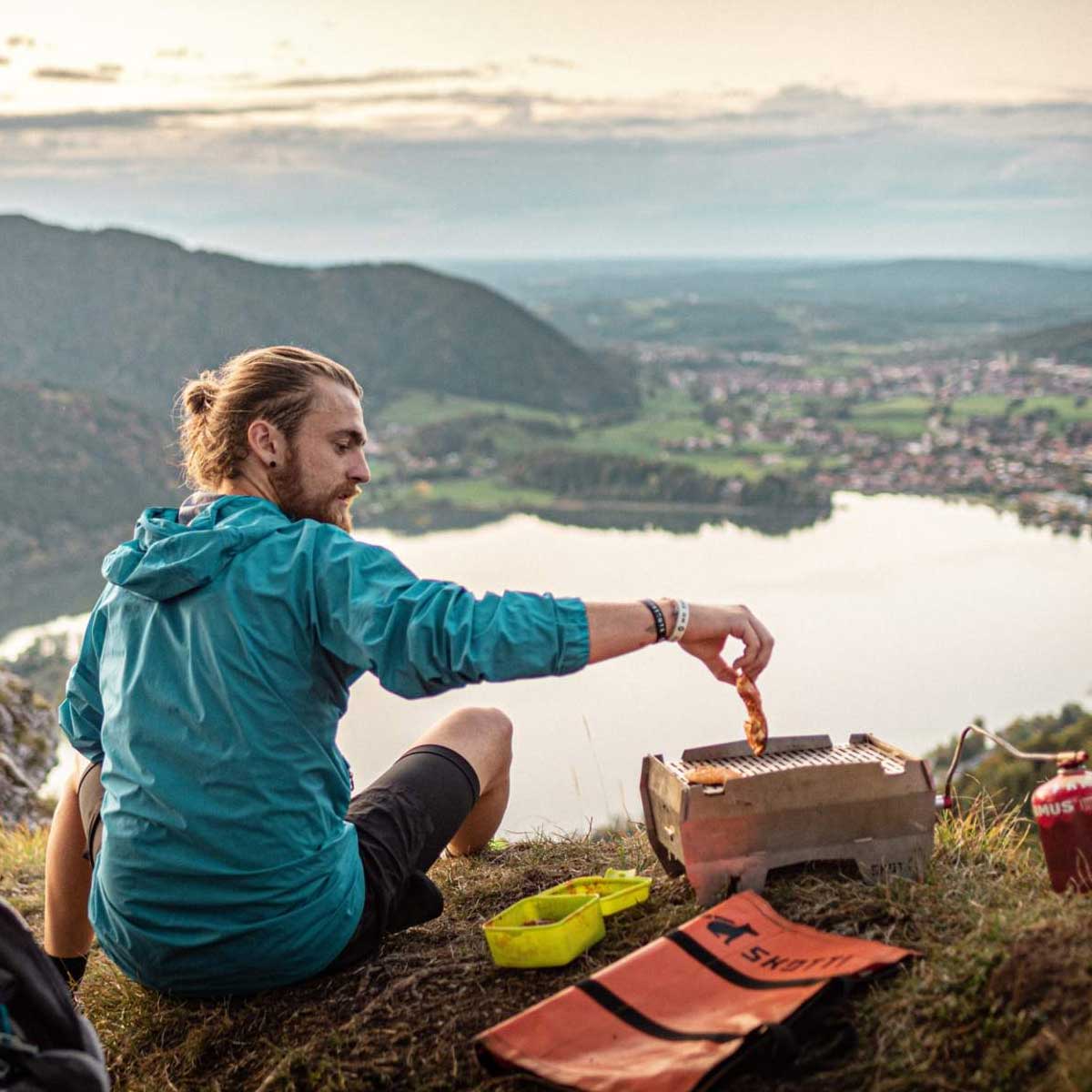 Skotti Grill 2.0 – zerlegbarer Edelstahl Gasgrill Skotti Grill 2.0 – zerlegbarer Edelstahl Gasgrill