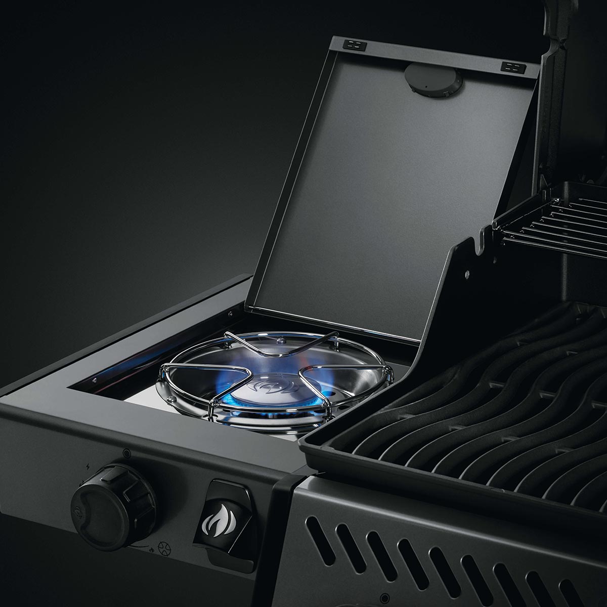 Napoleon Freestyle 365  3 Hauptbrenner  mit Seitenbrenner  Graphit Napoleon Freestyle 365  3 Hauptbrenner  mit Seitenbrenner  Graphit